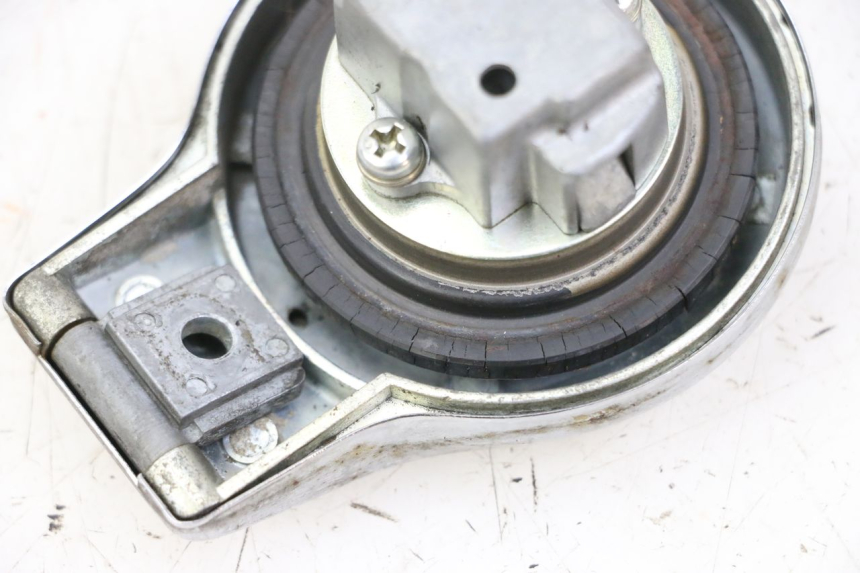photo de TAPON DEPOSITO FUEL YAMAHA SR 125 (1982 - 2003)