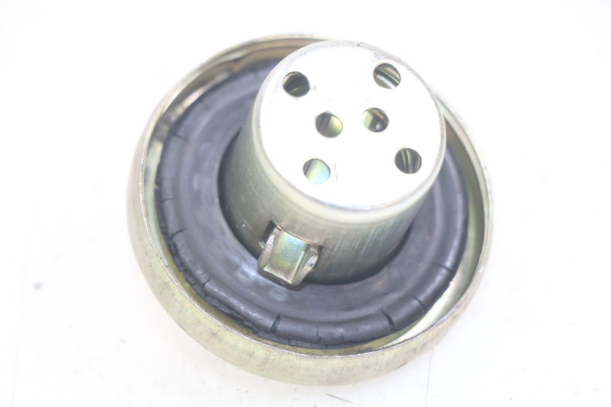 photo de TAPA DEPÓSITO DE COMBUSTIBLE YIYING YY125T 125 (2006 - 2014)