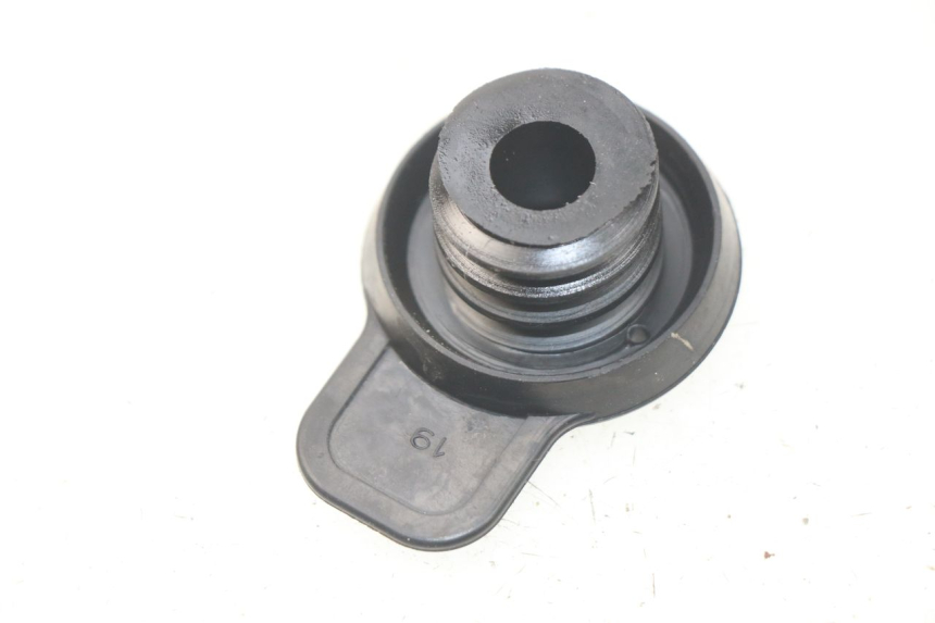 photo de TAPA DEPÓSITO DE ACEITE PGO BIG MAX 50 (2001 - 2009)