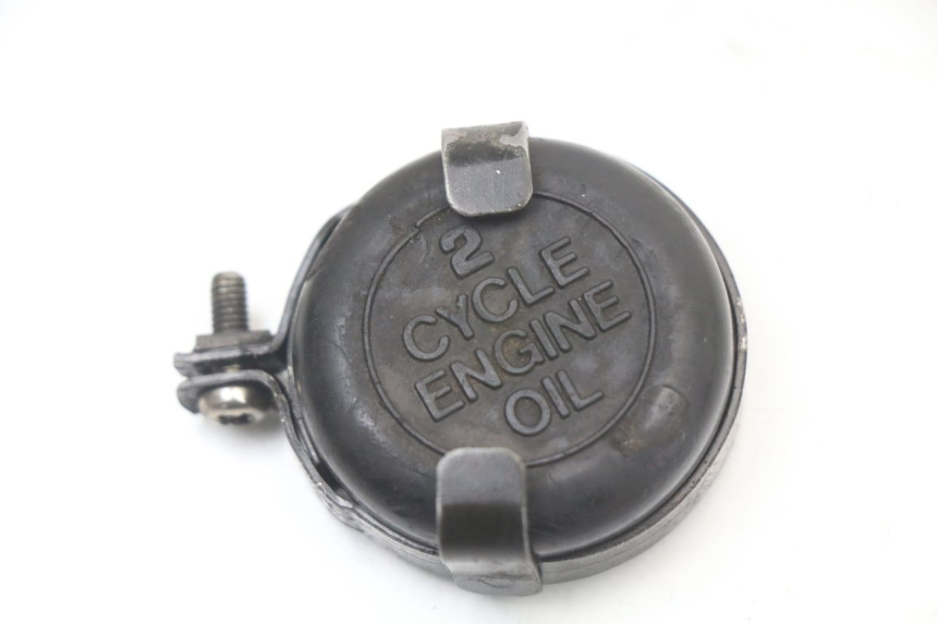 photo de TAPON DEPOSITO ACEITE KAWASAKI KDX 125 (1990 - 1991)
