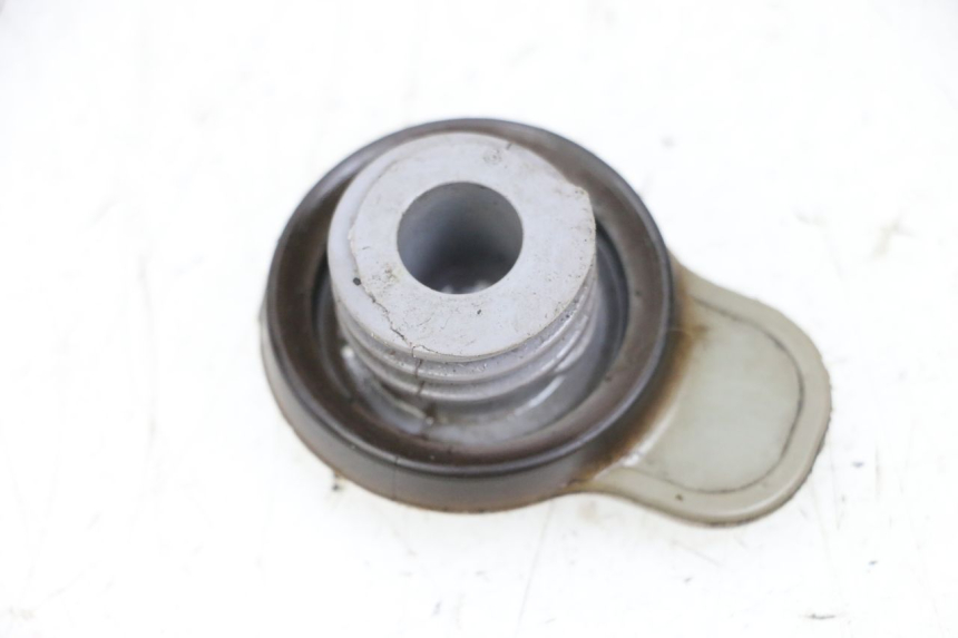 photo de TAPON DEPOSITO ACEITE YAMAHA NEO'S NEOS 2T 50 (1998 - 2007) - Zoom estado de uso