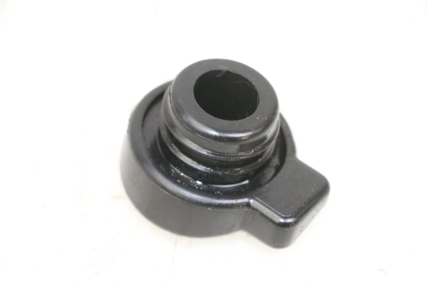 photo de TAPA DEPÓSITO DE ACEITE PIAGGIO NEW TYPHOON 50 (2018 - 2021) - Zoom estado de uso