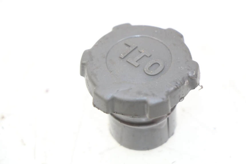 photo de TAPA DEPÓSITO DE ACEITE PIAGGIO VESPA PRIMAVERA 2T 50 (2013 - 2018)