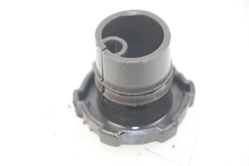 photo de TAPA DEPÓSITO DE ACEITE PIAGGIO VESPA PRIMAVERA 2T 50 (2013 - 2018)