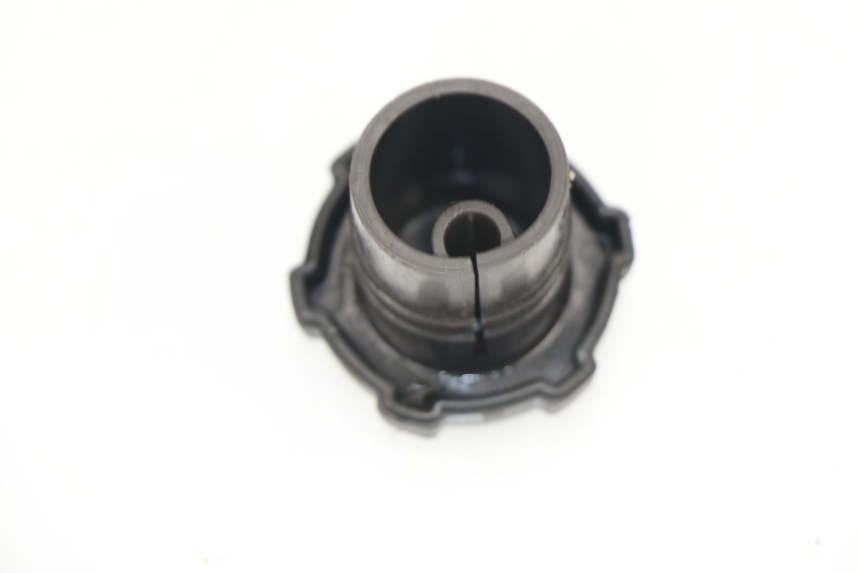 photo de TAPA DEPÓSITO DE ACEITE PIAGGIO VESPA S 2T 50 (2007 - 2014)