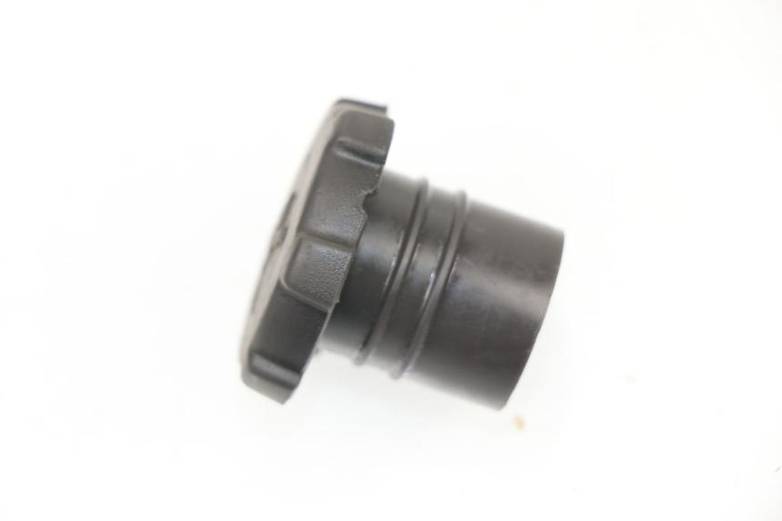 photo de TAPA DEPÓSITO DE ACEITE PIAGGIO VESPA S 2T 50 (2007 - 2014)