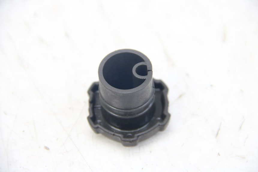 photo de TAPA DEPÓSITO DE ACEITE PIAGGIO VESPA S 2T 50 (2007 - 2014)