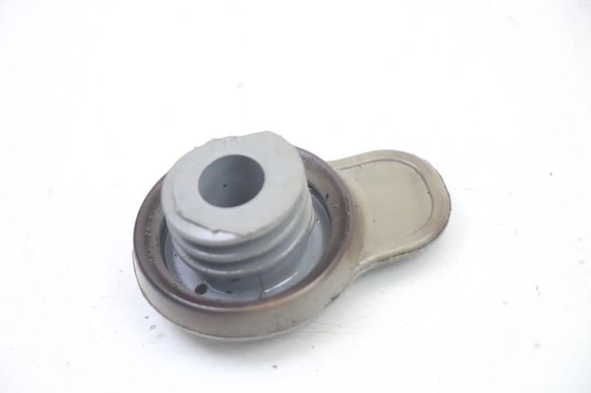 photo de TAPON DEPOSITO ACEITE YAMAHA TZR 50 (2008 - 2016)