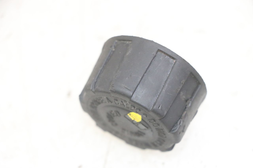 photo de TAPA DE EXPANSIÓN DEL DEPÓSITO GILERA NEXUS 125 (2009 - 2013)