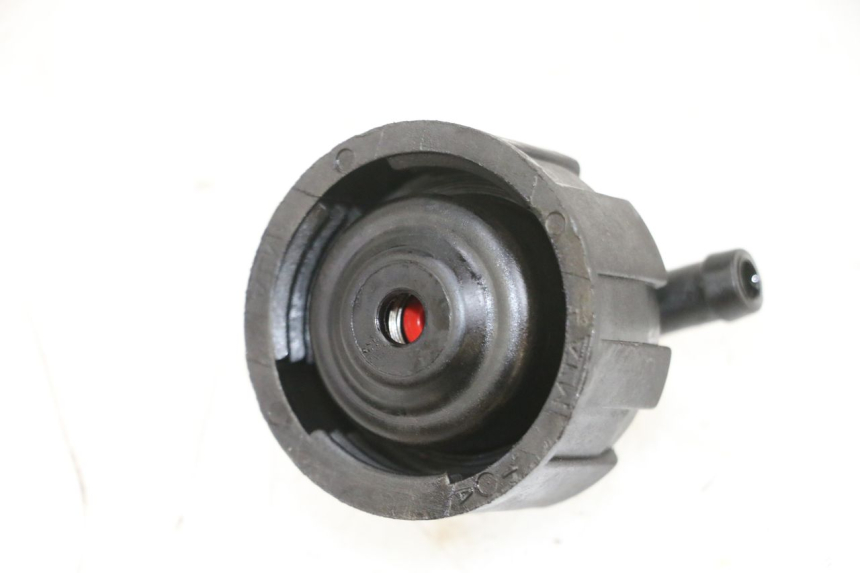 photo de TAPA DE EXPANSIÓN DEL DEPÓSITO YAMAHA YP MAJESTY 125 (2002 - 2006) - Detalle de la pieza