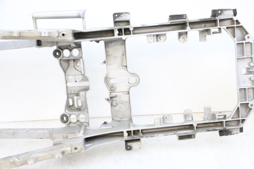 photo de BASTIDOR TRASERO YAMAHA FJR ABS 1300 (2006 - 2012) - Otra perspectiva