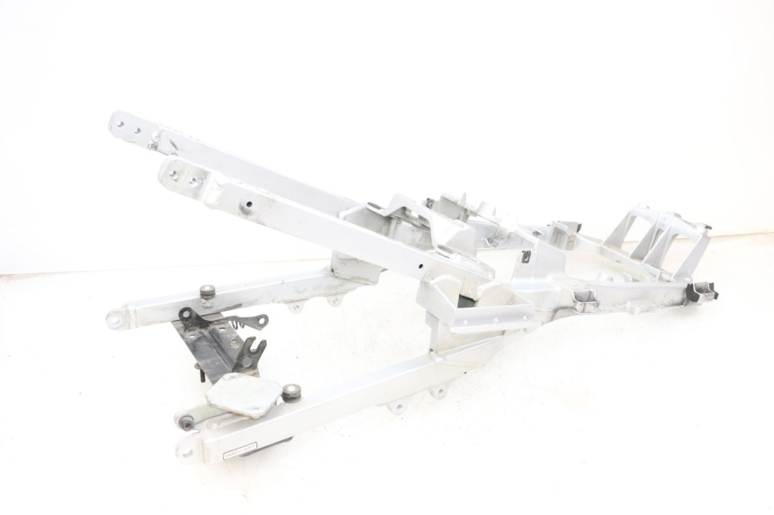 photo de BASTIDOR TRASERO YAMAHA FJR ABS 1300 (2006 - 2012) - Detalles de los puntos de fijación