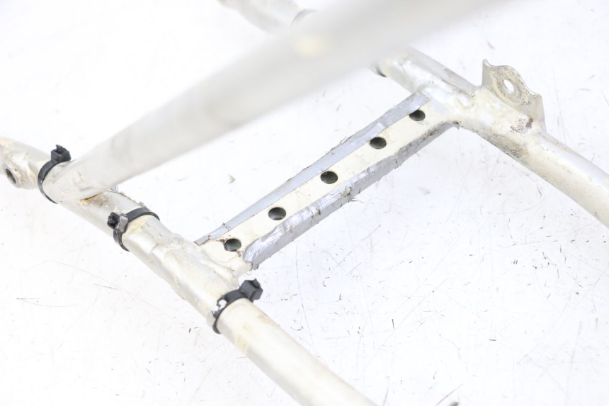 photo de SUBCHASIS TRASERO HONDA CR 85 (2003 - 2007)