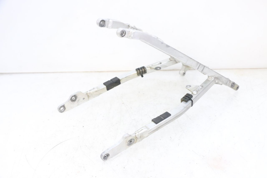 photo de SUBCHASIS TRASERO KAWASAKI KXF KX-F 250 (2017 - 2019) - Otra perspectiva