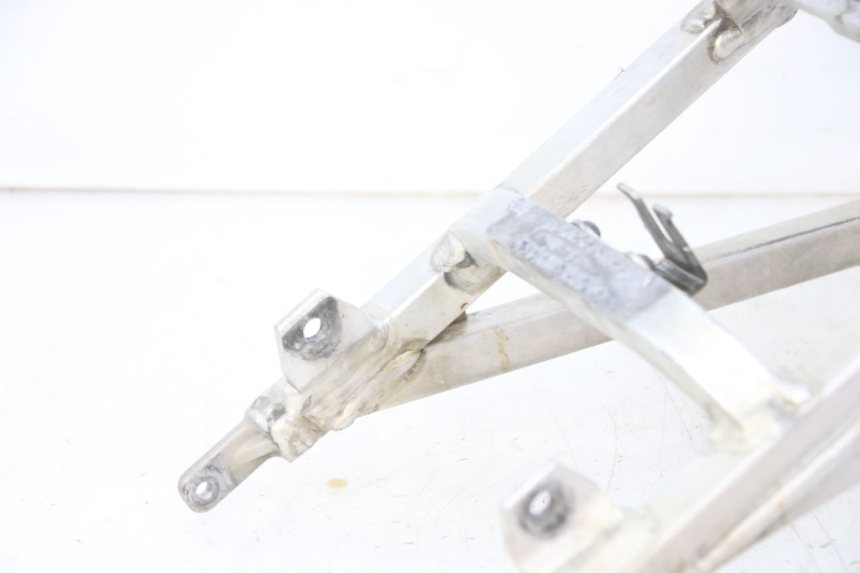 photo de SUBCHASIS TRASERO YAMAHA YZ-F YZF 250 (2014 - 2018)