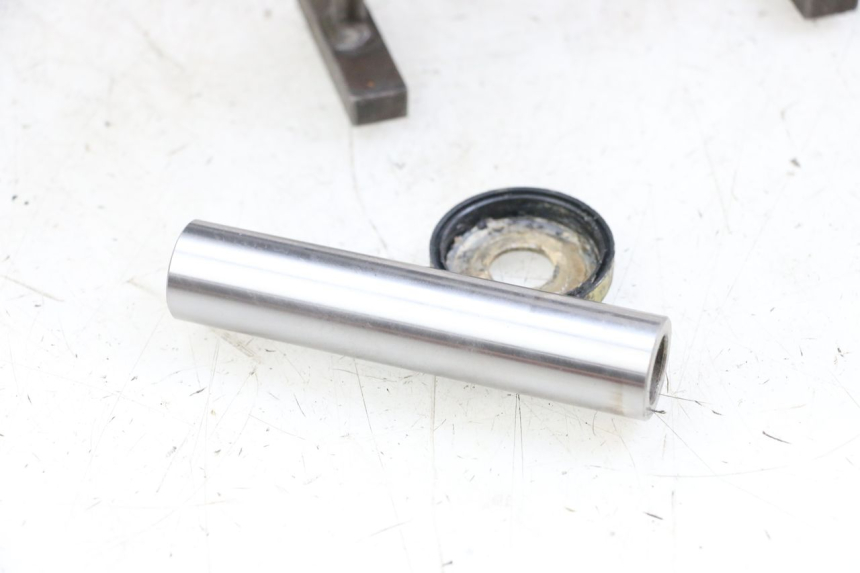 photo de Brazo oscilante HYOSUNG GV AQUILA 125 (2000 - 2004) - Otra perspectiva