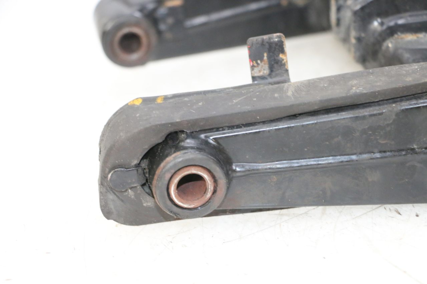 photo de BASCULANTE MAG POWER BOMBERS 4T 50 (2016 - 2026) - Detalles de los puntos de fijación