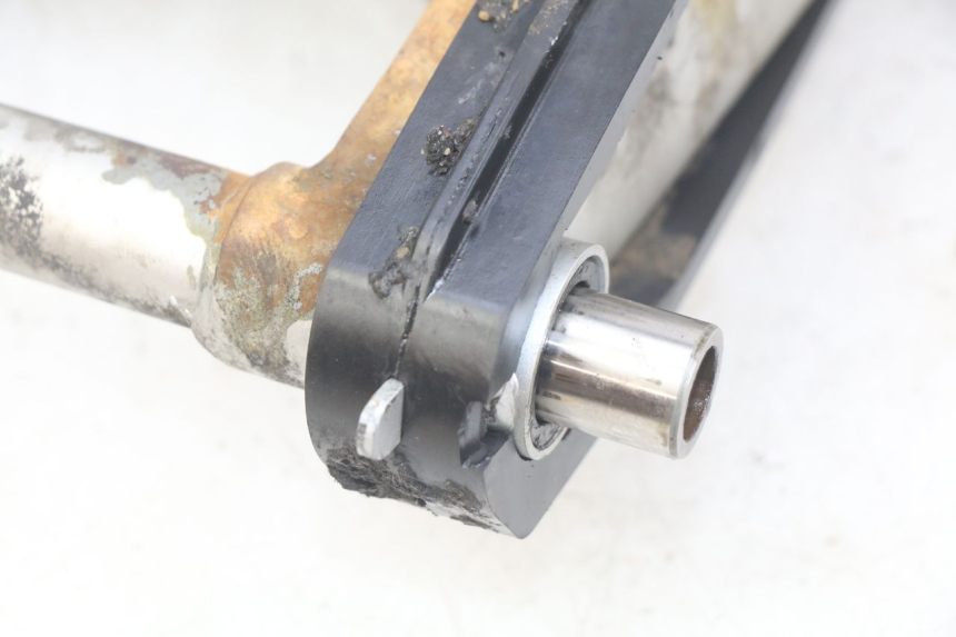 photo de BRAZO OSCILANTE HONDA CBR F SC25 1000 (1989 - 1992)