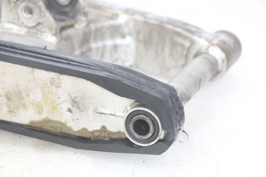 photo de BRAZO OSCILANTE HONDA CBR F SC25 1000 (1989 - 1992)