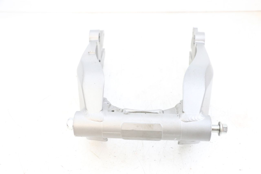 photo de BASCULANTE SEGWAY NINEBOT E125S 1 (2022 - 2026) - Detalles de los puntos de fijación