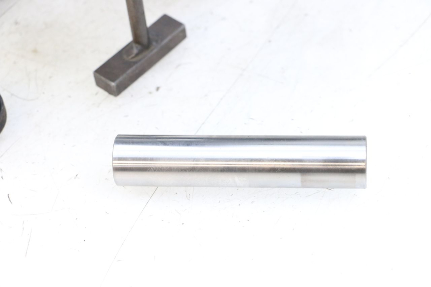 photo de Brazo oscilante HYOSUNG GV AQUILA 125 (2000 - 2004)
