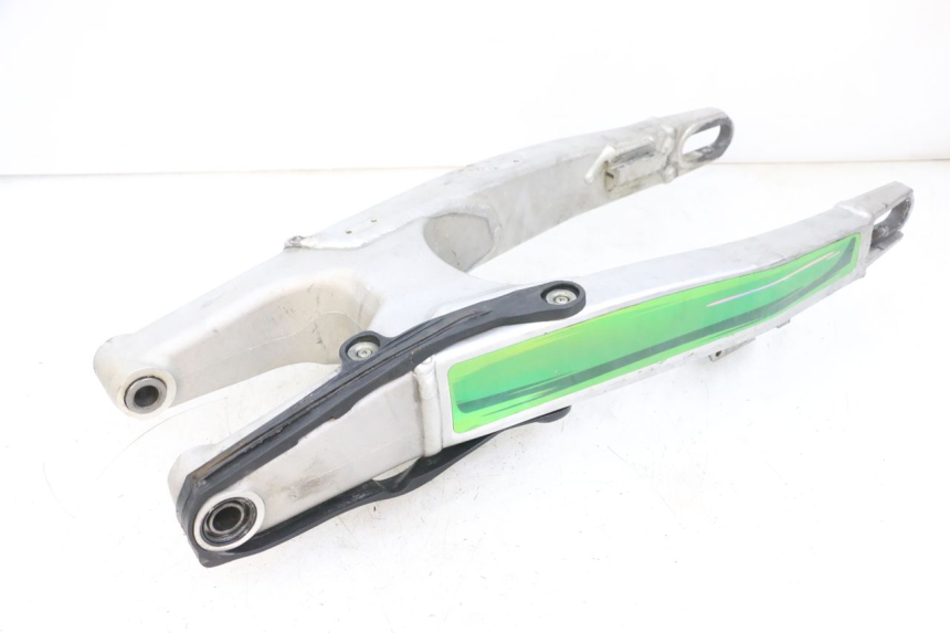 photo de BASCULANTE KAWASAKI KXF KX-F 250 (2017 - 2019) - Zoom sobre los componentes