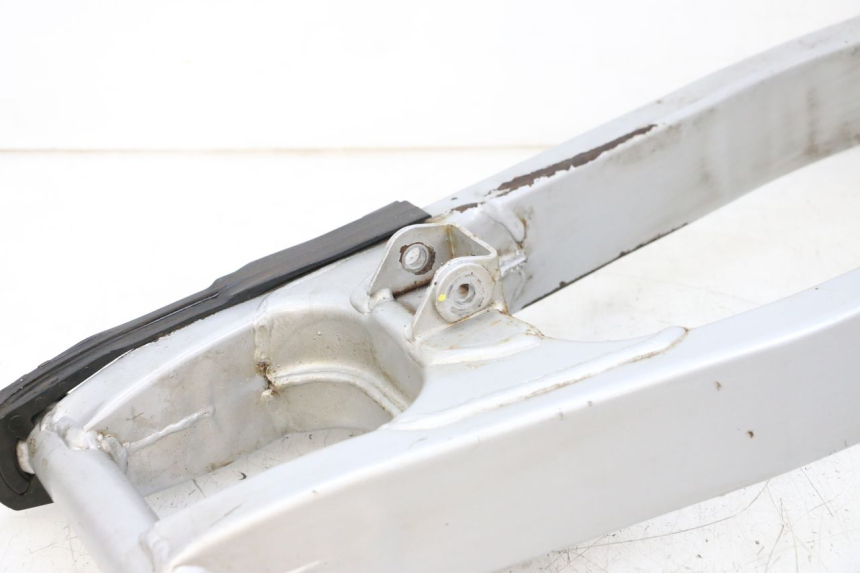 photo de BRAZO OSCILANTE HONDA NSR R 125 (1994 - 2003) - Primer plano de alta resolución