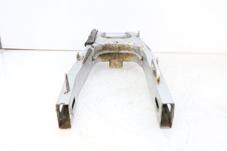 photo de BRAZO OSCILANTE HONDA NSR R 125 (1994 - 2003) - Detalles de los puntos de fijación