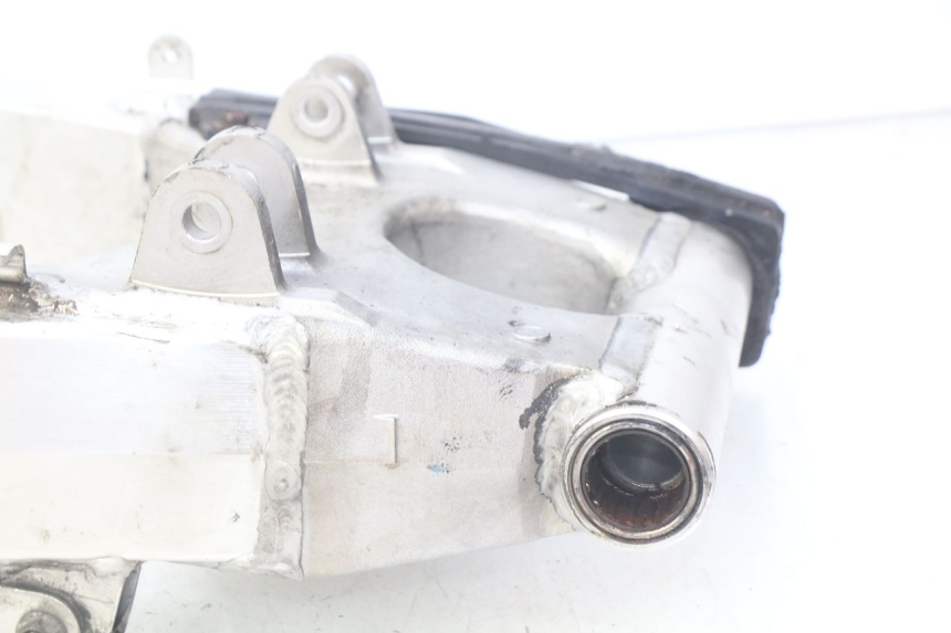 photo de BRAZO OSCILANTE SUZUKI TLS TL S 1000 (1997 - 2001)