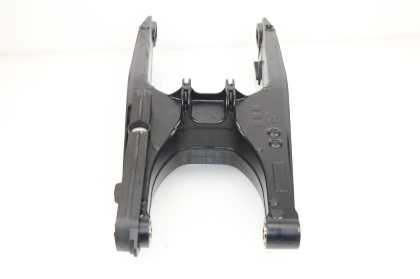photo de BASCULANTE HUSQVARNA SVARTPILEN 701 690 (2019 - 2020)