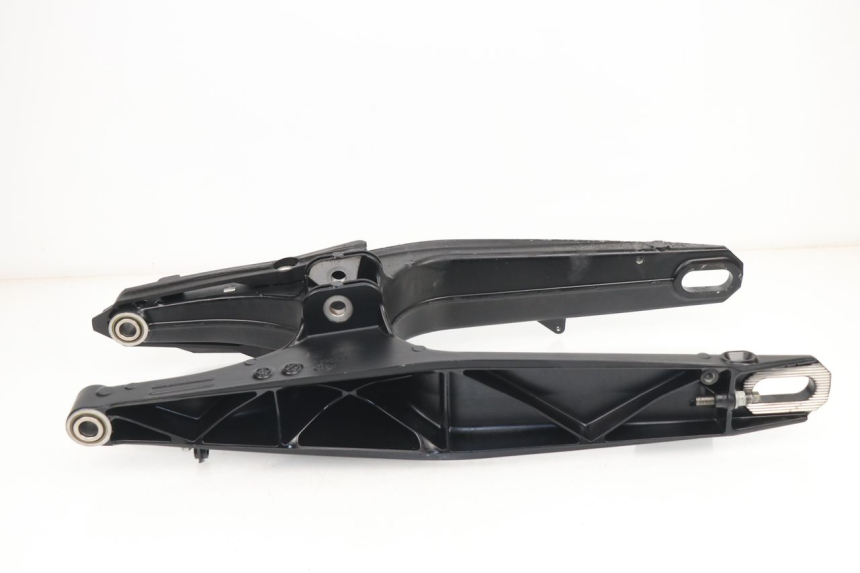 photo de BASCULANTE HUSQVARNA SVARTPILEN 701 690 (2019 - 2020)