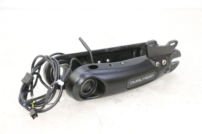 photo de BRAZO OSCILANTE DUALTRON VICTOR LIMITED 1