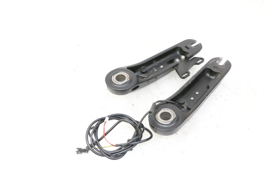 photo de BRAZO OSCILANTE DUALTRON VICTOR LIMITED 1