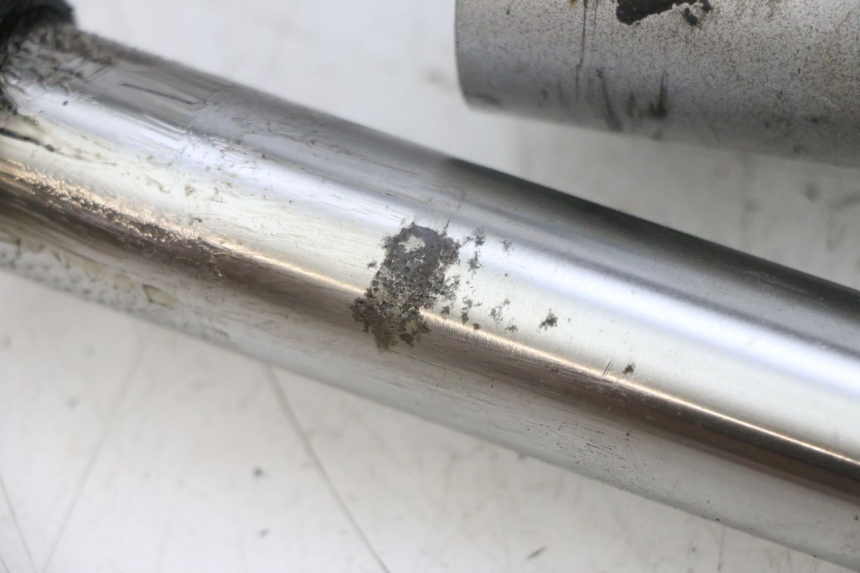 photo de BASCULANTE KAWASAKI ZR 7 750 (1999 - 2001) - Primer plano técnico