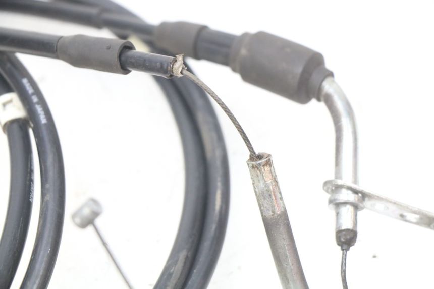 photo de CABLE ACELERADOR SUZUKI SIXTEEN 125 (2008 - 2010)