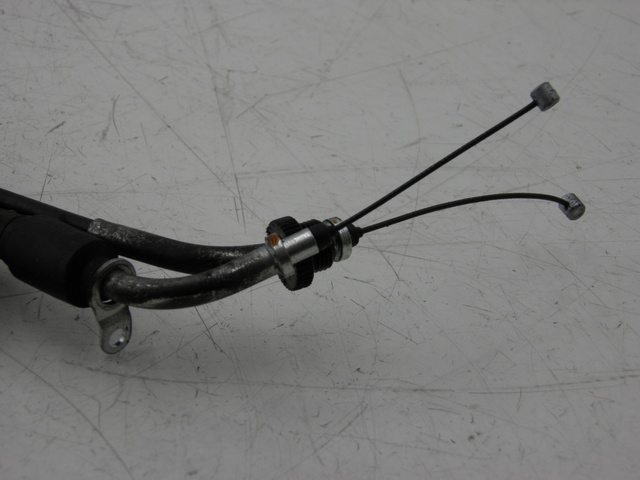 photo de CABLE ACELERADOR SUZUKI BURGMAN 125 (2007 - 2014)