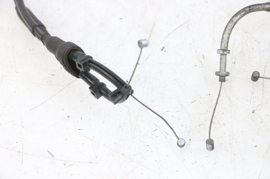 photo de CABLE ACELERADOR YAMAHA FZS FAZER 600 (2001 - 2003)