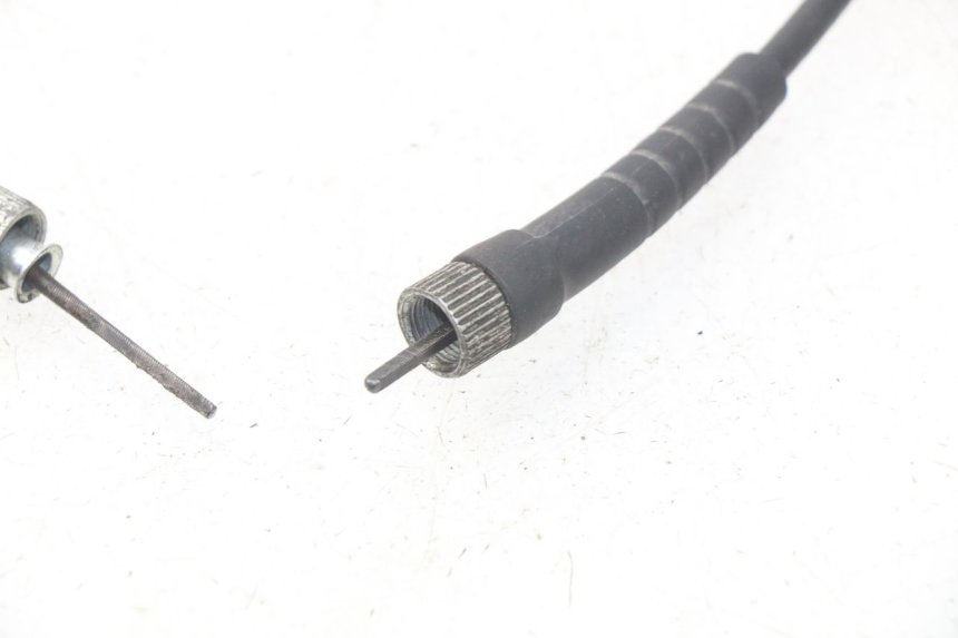 photo de CABLE VELOCIMETRO FYM STRADA 50 (2007 - 2014)