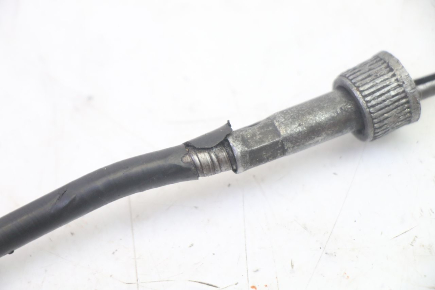 photo de CABLE VELOCIMETRO KAWASAKI GPZ RX 1000 (1986 - 1988) - Primer plano técnico