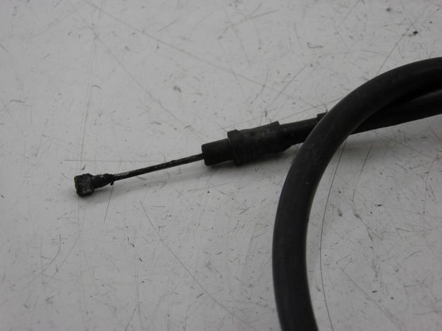 photo de CABLE DE EMBRAGUE YAMAHA FZS FAZER 600 (1998 - 2001)