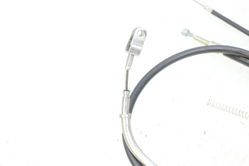 photo de CABLE FRENO TRASERO YAMAHA TRICITY 300 (2020 - 2024) - Primer plano técnico