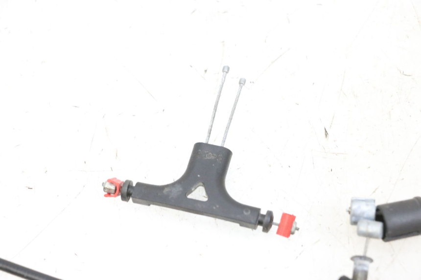 photo de CABLE APERTURA ASIENTO YAMAHA XMAX X-MAX 125 (2006 - 2009) - Estado de la superficie y material