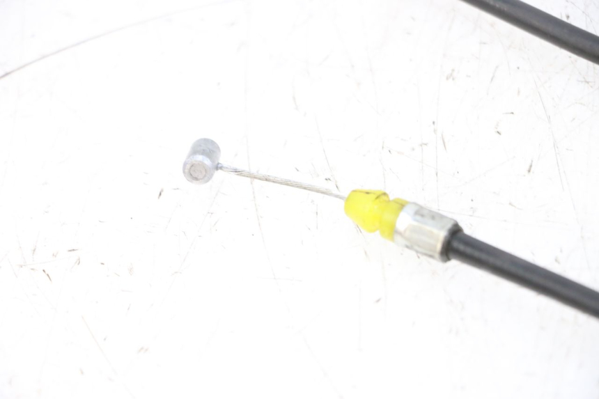 photo de CABLE CIERRE ASIENTO KAWASAKI ZR 7 750 (1999 - 2001) - Detalles de los puntos de fijación