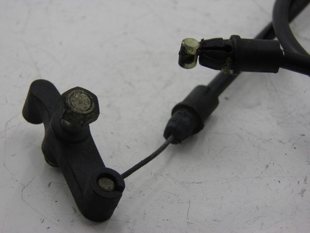 photo de CABLE  TANQUE CUBIERTA PIAGGIO X8 125 (2004 - 2007)