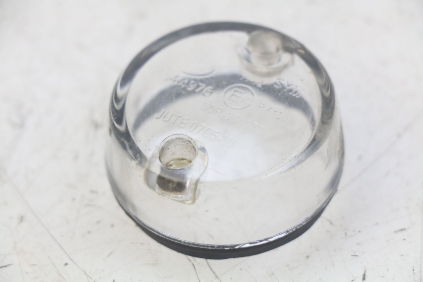 photo de CUBIERTA DE INTERMITENTE TRASERO DERECHO SYM ORBIT 2 4T 50 (2018 - 2022)