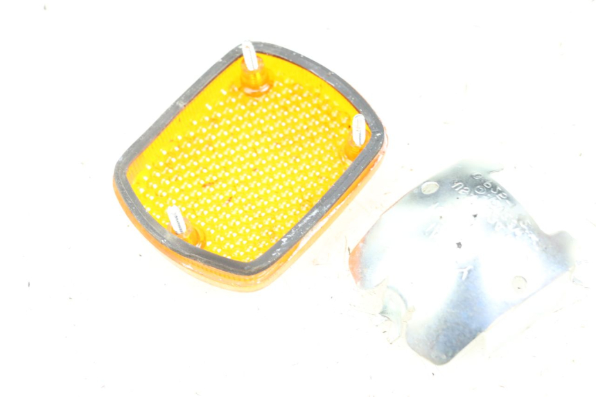 photo de CUBIERTA DE INTERMITENTE TRASERO IZQUIERDO HONDA CA REBEL 125 (1995 - 2001)