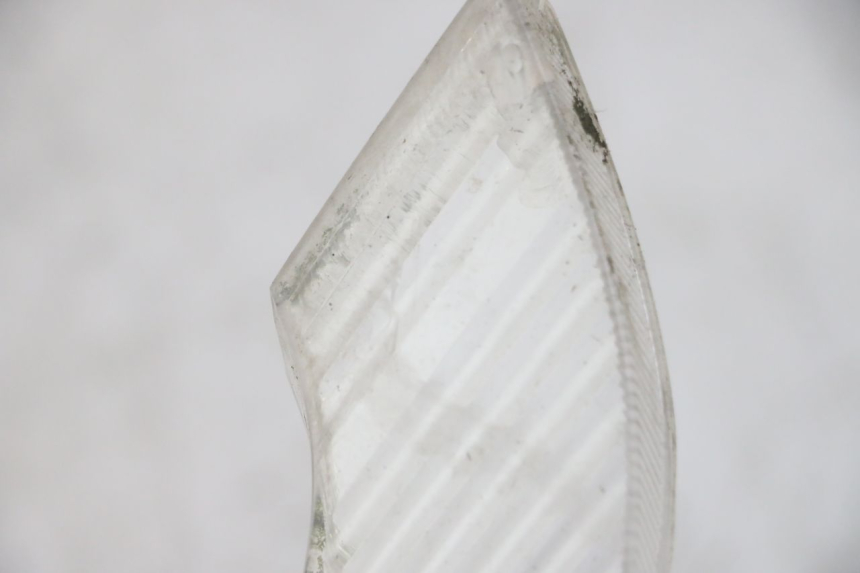 photo de DELANTERO DERECHO LENTE INTERMITENTE PEUGEOT VIVACITY NEW 2T 50 (2008 - 2017)