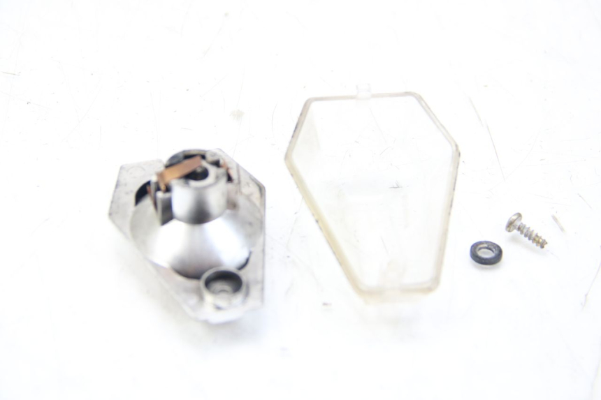 photo de CUBIERTA DEL INTERMITENTE DELANTERO IZQUIERDO SYM WOLF SB 125 (2011 - 2018)