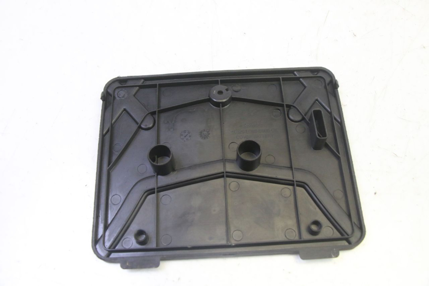 photo de TAPA DE BATERÍA KYMCO AGILITY 4T 50 (2005 - 2018)