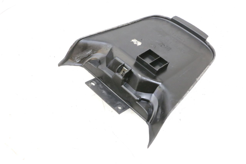 photo de TAPA DE LA BATERíA MBK BOOSTER SPIRIT 50 (2004 - 2017) - Otra perspectiva